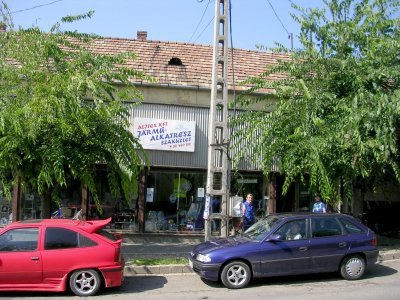 A helpful Bike Shop in Vác, Hungary